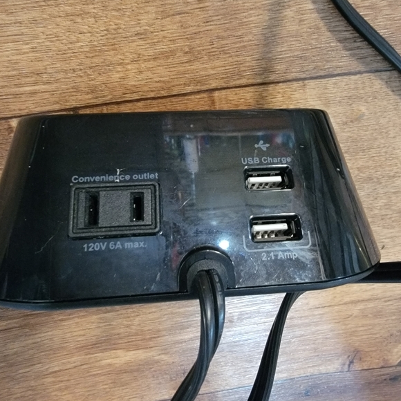 RCA Phone charger and USB charging station - Picture 3 of 4